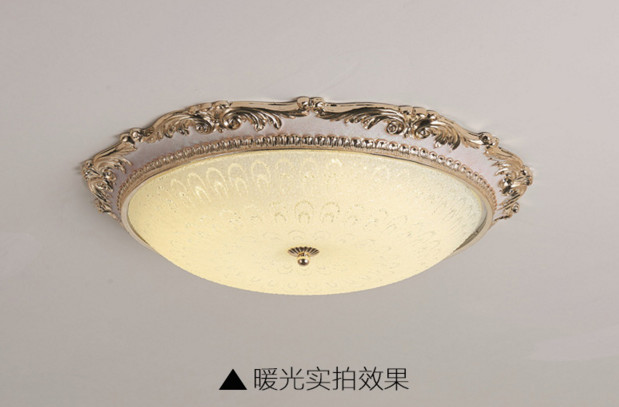 黄灯宫廷风格LED吸顶灯
